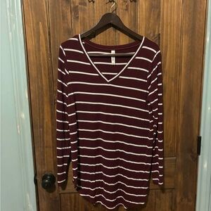 Striped V-Neck Long Sleeve Top